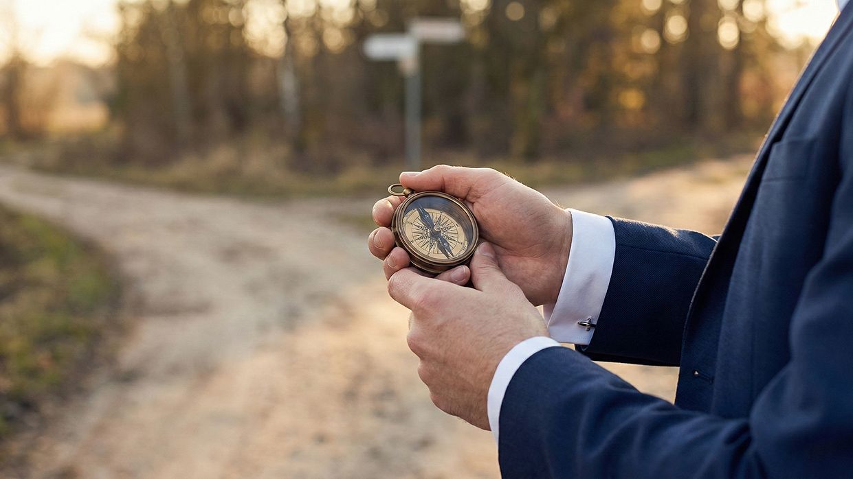 7 Signs You Need an Executive Coach (Not a Mentor)